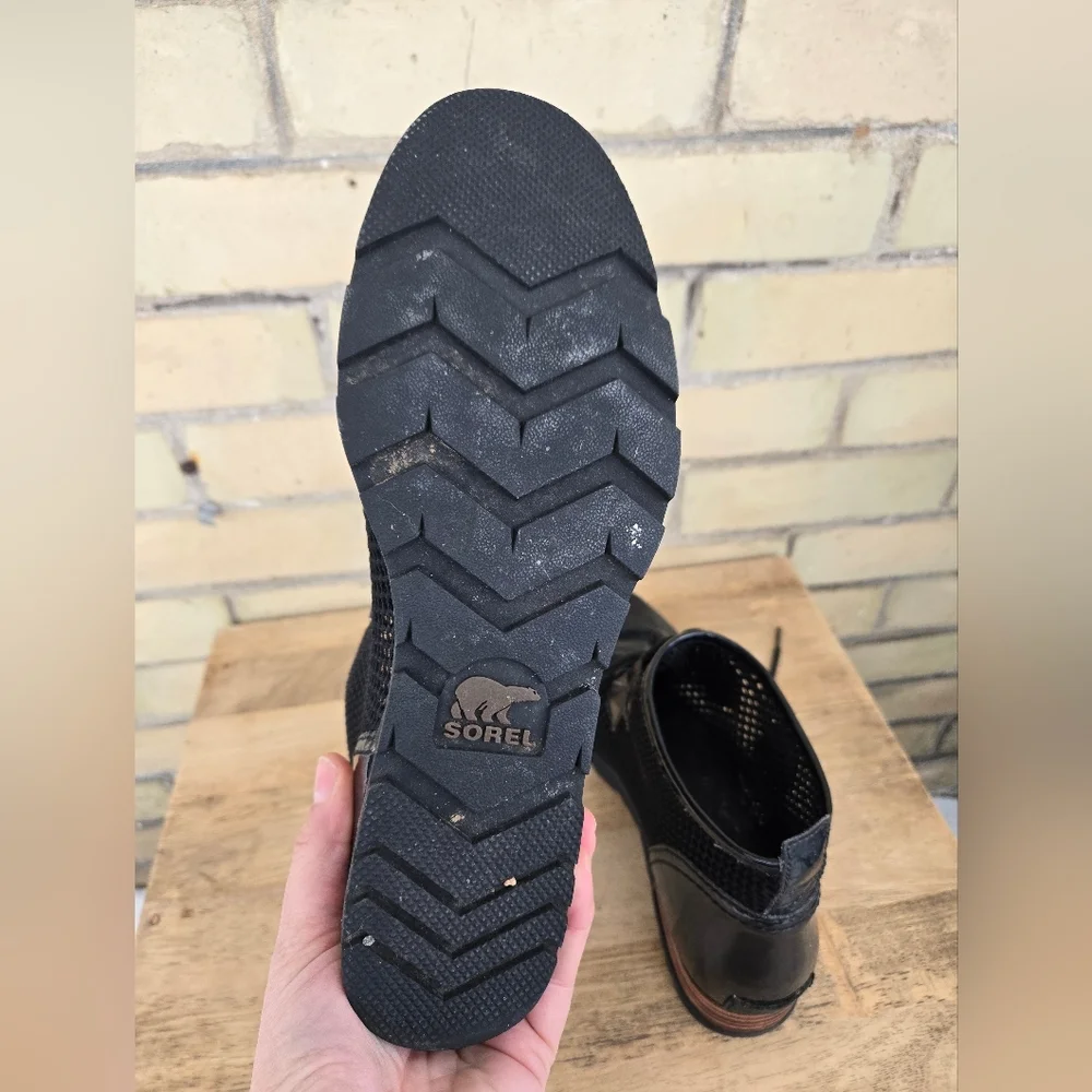 Sorel Major Lace-up Shot Boots - Picture 6 of 9